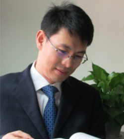 裴章先