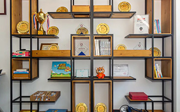 荣誉展示区