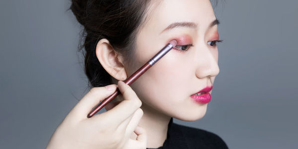 北京良径化妆学校正规吗